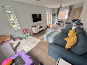 Lounge- click for photo gallery